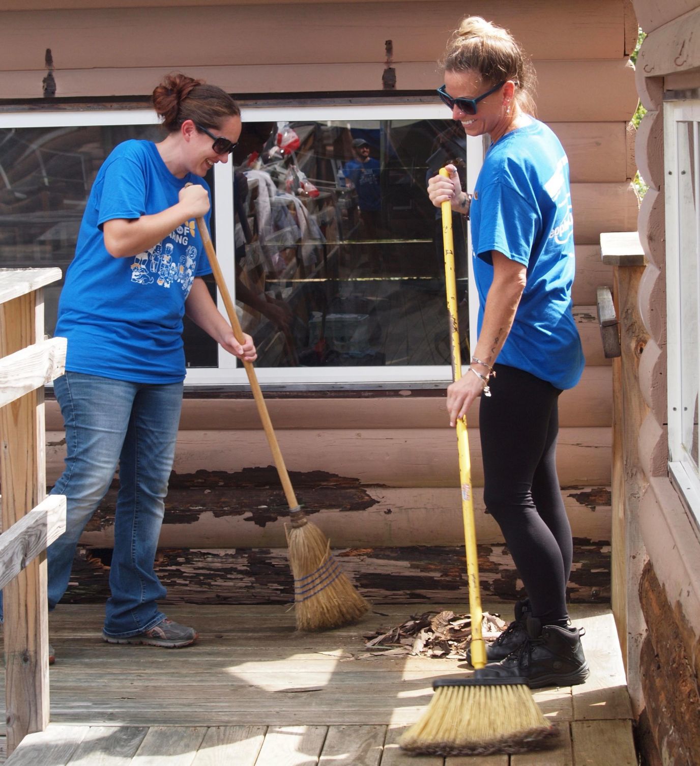 Helping hands at Camp Allen